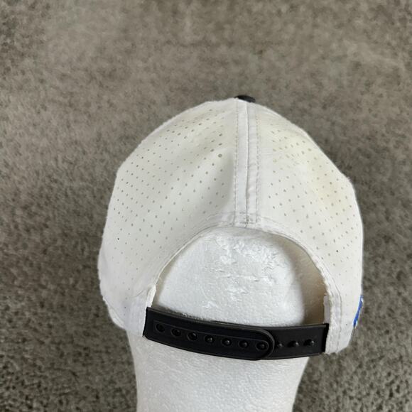 Huk Hat Cap Snap Back Mens One Size Gray White Performance Fishing Trucker Mesh - Picture 6 of 10